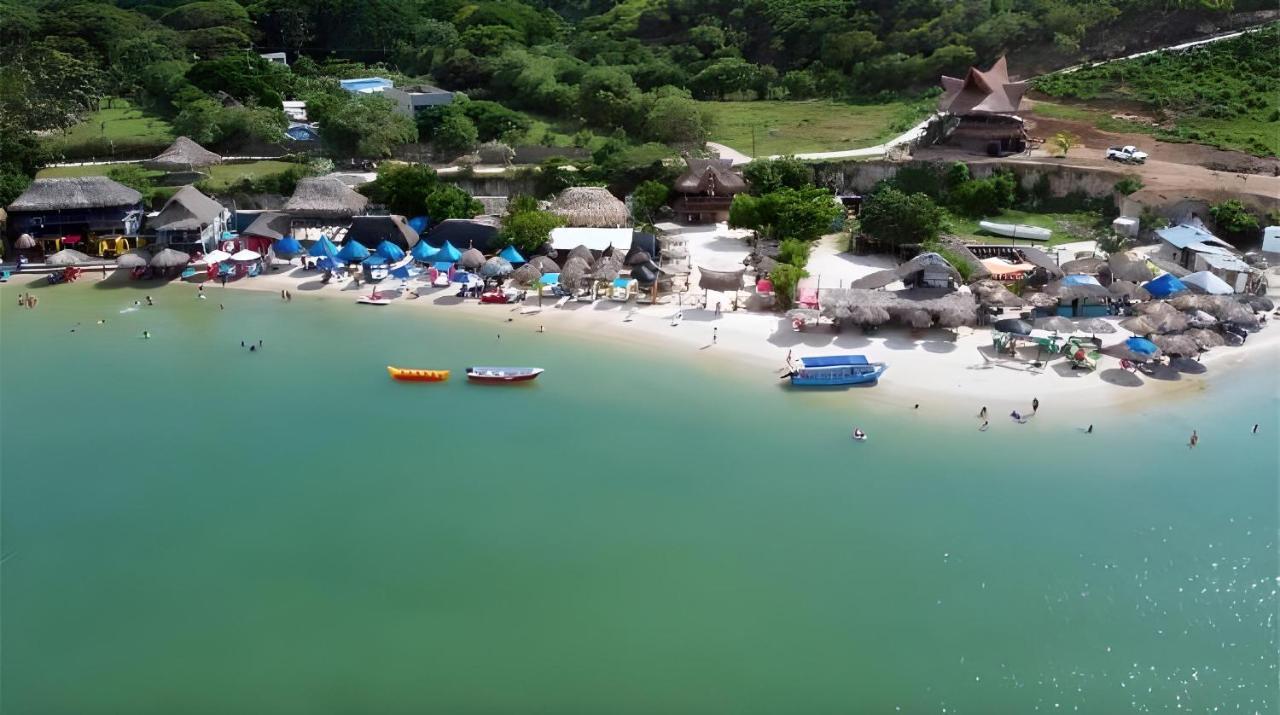 Amalife Beach Club & Hotel Tierra Bomba Eksteriør bilde