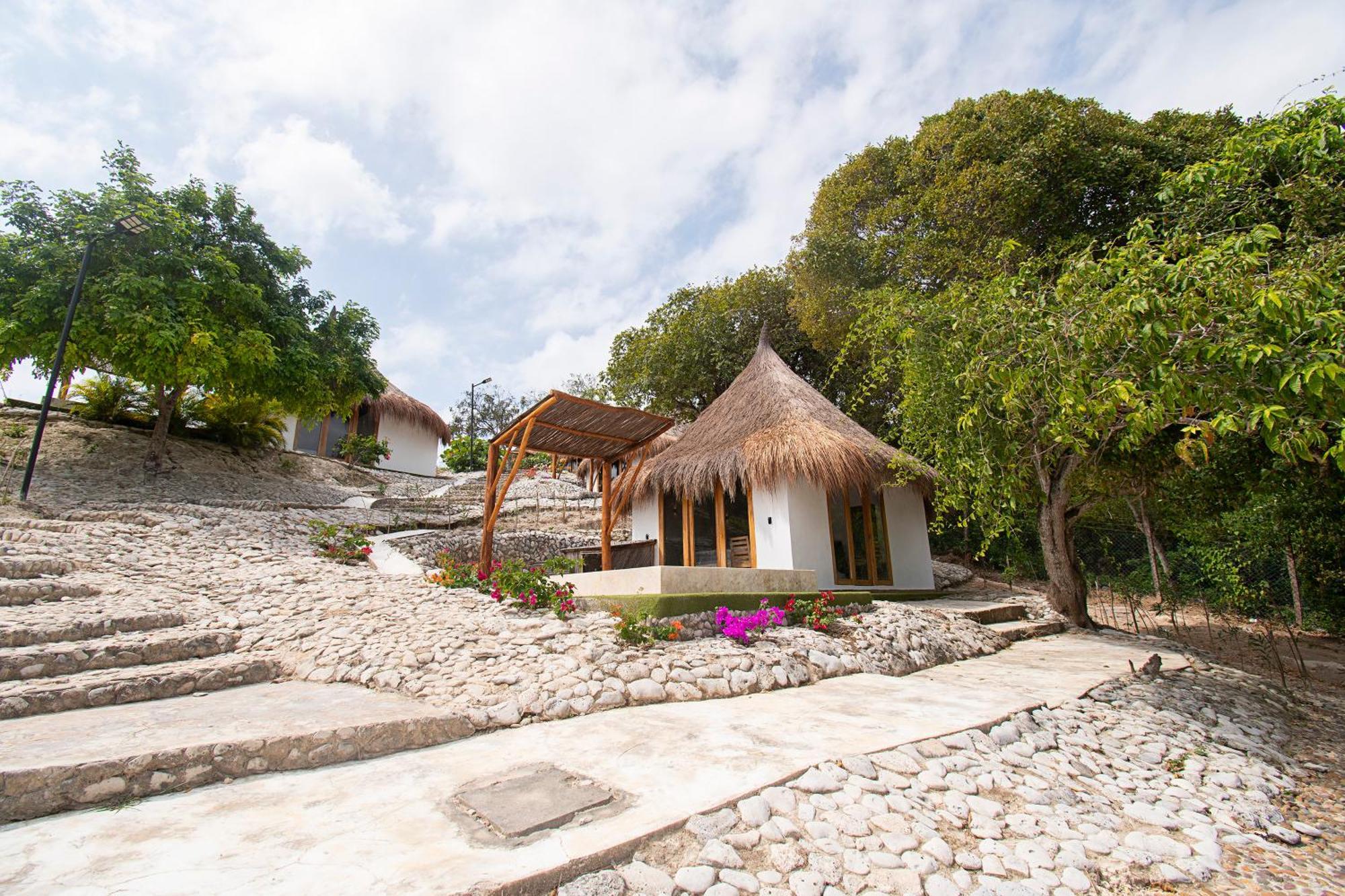 Amalife Beach Club & Hotel Tierra Bomba Eksteriør bilde