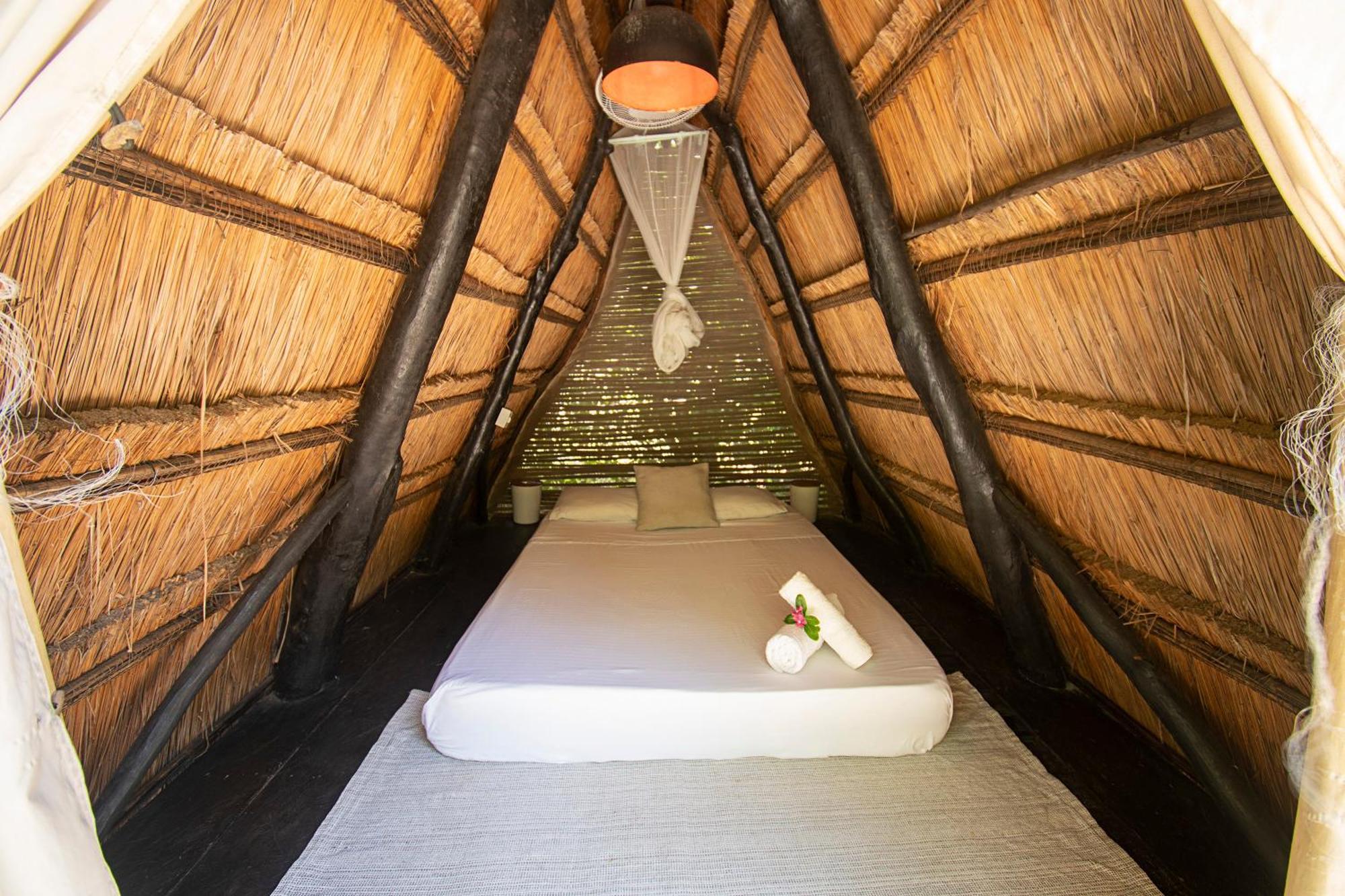 Amalife Beach Club & Hotel Tierra Bomba Eksteriør bilde